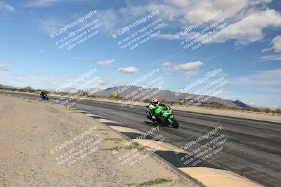 media/Nov-16-2025-Race Pace (Sun) [[8c5fa54630]]/Non Verified Riders (1st 20 Minutes)/3-Turn 3 Inside (11am)/